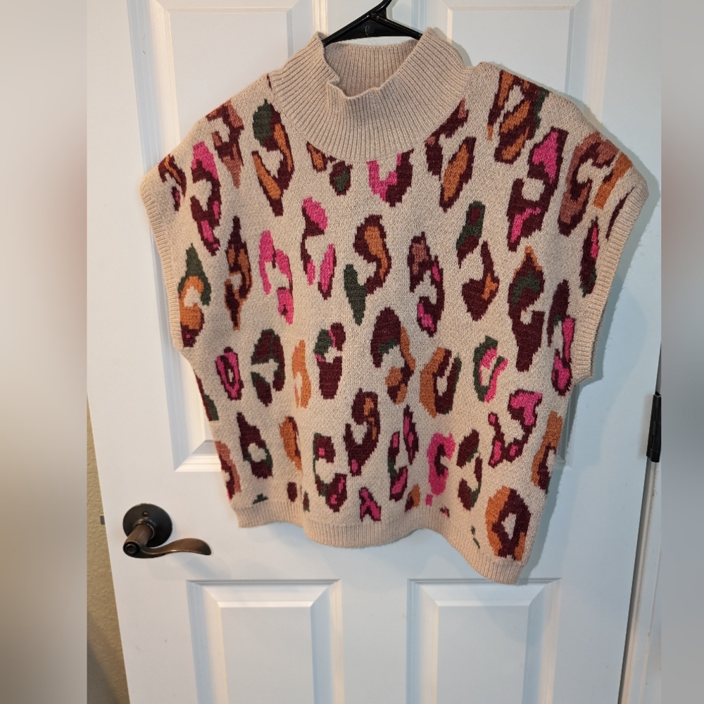 Sleeveless sweater